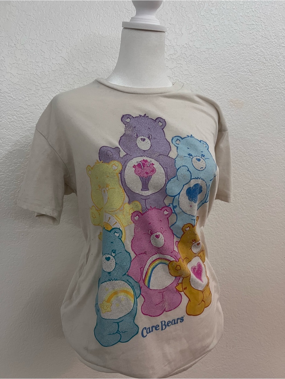 Care Bears Character Group Graphic T-Shirt Size Medium Cream White Retro  Tee - Picture 2 of 5